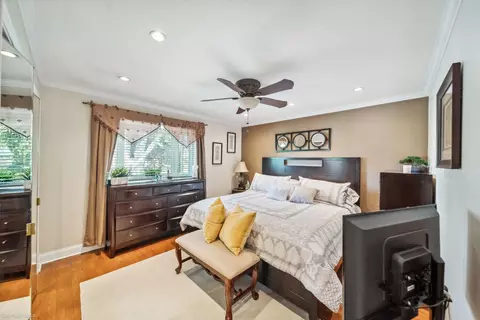 Bedroom - 511 Maple Ln, Hillside, IL 60162 photo 1 of 3