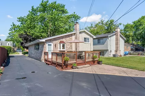Exterior - 511 Maple Ln, Hillside, IL 60162 photo 4 of 5