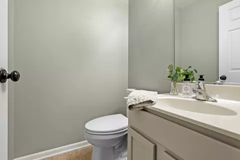 Bath - 1716 Glenford Ct, Plainfield, IL 60586 photo 1 of 3