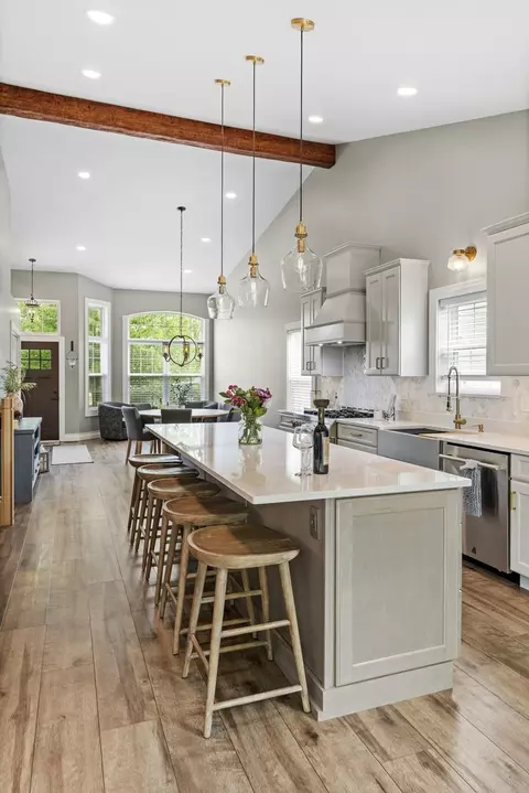 Kitchen - 1716 Glenford Ct, Plainfield, IL 60586 photo 10 of 12