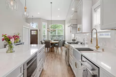 Kitchen - 1716 Glenford Ct, Plainfield, IL 60586 photo 12 of 12
