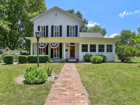 501 E Scott St, Tuscola, IL 61953