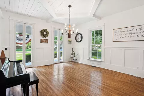 501 E Scott St, Tuscola, IL 61953 photo 19
