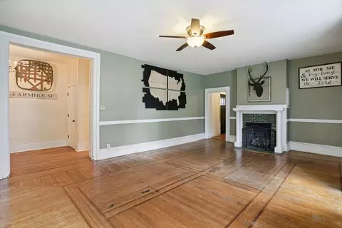 501 E Scott St, Tuscola, IL 61953 photo 8