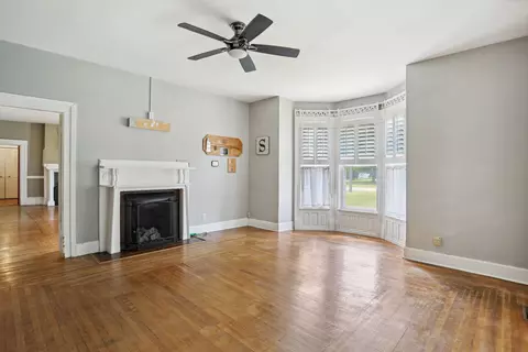 501 E Scott St, Tuscola, IL 61953 photo 10