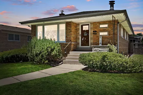 5156 W 88th St, Oak Lawn, IL 60453