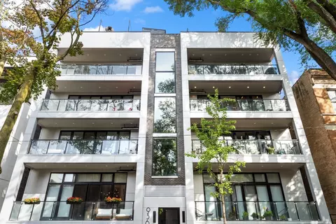 936 W Montana St #301, Chicago, IL 60614
