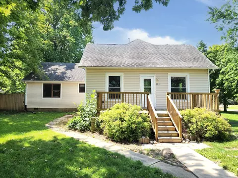202 E Fifer St, Colfax, IL 61728