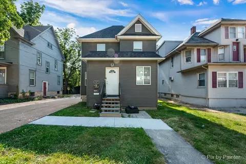 127 John St, Dekalb, IL 60115 photo 3