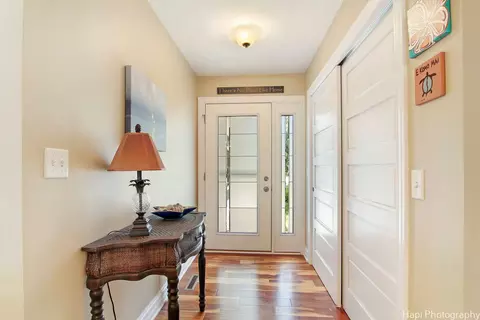Entry Way - 807 S Emerald Dr, Mchenry, IL 60051 photo 1 of 2