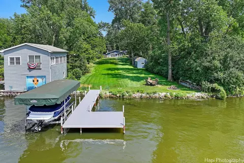 Other - 807 S Emerald Dr, Mchenry, IL 60051 photo 4 of 6