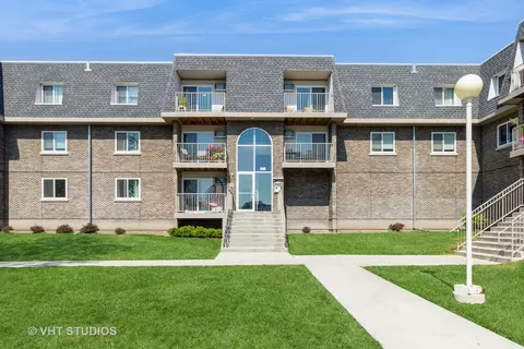 848 Mcintosh Ct #304, Prospect Heights, IL 60070