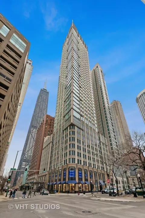 57 E Delaware Pl #4002, Chicago, IL 60611 photo 1