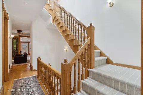 60 Elm St, Chicago, IL 60611 photo 20
