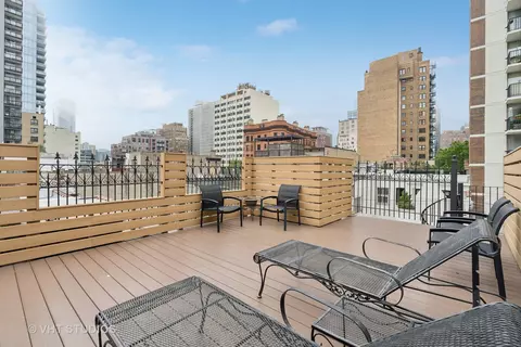 60 Elm St, Chicago, IL 60611 photo 47