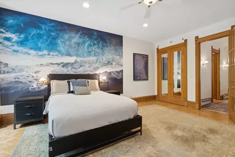 60 Elm St, Chicago, IL 60611 photo 30
