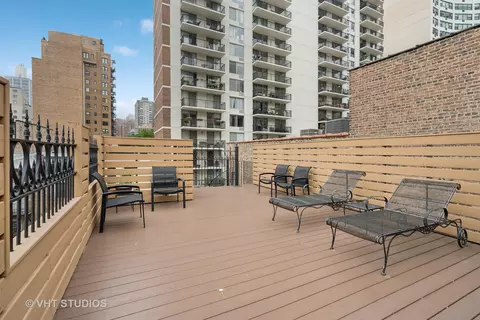 60 Elm St, Chicago, IL 60611 photo 46