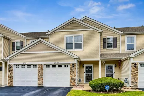 2007 Limestone Ln, Carpentersville, IL 60110