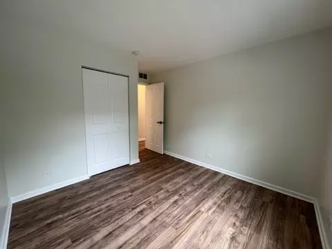 Bedroom - 502 Crossing Ct #33, Rolling Meadows, IL 60008 photo 2 of 2