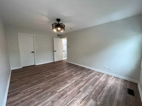 Bedroom - 502 Crossing Ct #33, Rolling Meadows, IL 60008 photo 1 of 2