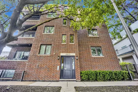 3012 N Leavitt St #2, Chicago, IL 60618