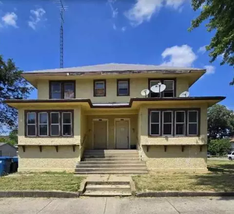 679 E River St, Kankakee, IL 60901