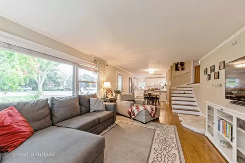 Living - 2517 Central Rd, Glenview, IL 60025 photo 1 of 1