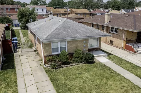 408 Luella Ave, Calumet City, IL 60409