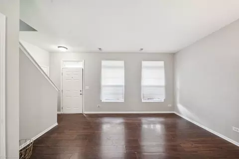 Living - 7213 Manchester Dr, Plainfield, IL 60586 photo 1 of 1