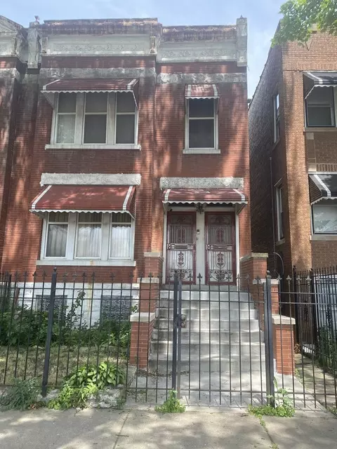 4248 W Iowa St, Chicago, IL 60651