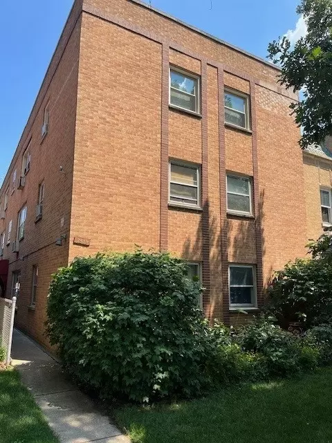 7519 N Oakley Ave, Chicago, IL 60645