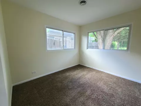 2604 Forestwood Dr, Mchenry, IL 60051 photo 7