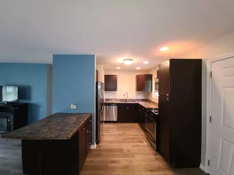 2604 Forestwood Dr, Mchenry, IL 60051 photo 16