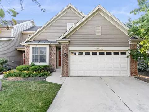 29 W521 Cerny Cir, Warrenville, IL 60555