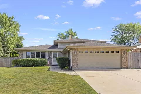 751 Evergreen Ln, Bartlett, IL 60103