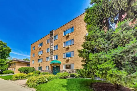 930 Ontario St #4A, Oak Park, IL 60302