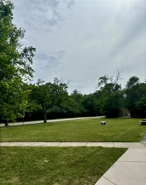 3840 Hollywood Ave, Brookfield, IL 60513