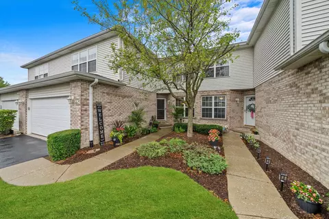 19403 Tramore Ln, Mokena, IL 60448