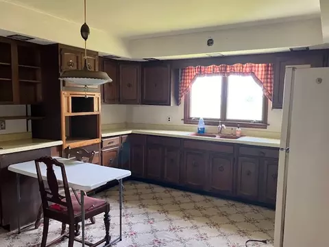 348 Church Rd, Compton, IL 61318 photo 4