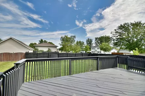Exterior - 7009 Manchester Dr, Plainfield, IL 60586 photo 11 of 12