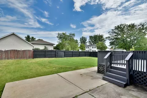 Exterior - 7009 Manchester Dr, Plainfield, IL 60586 photo 9 of 12