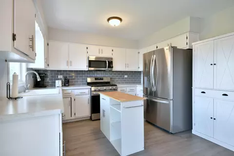 Kitchen - 7009 Manchester Dr, Plainfield, IL 60586 photo 1 of 4