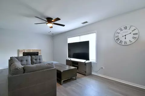 Living - 7009 Manchester Dr, Plainfield, IL 60586 photo 3 of 4