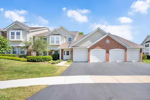 1280 Winfield Ct #8, Roselle, IL 60172