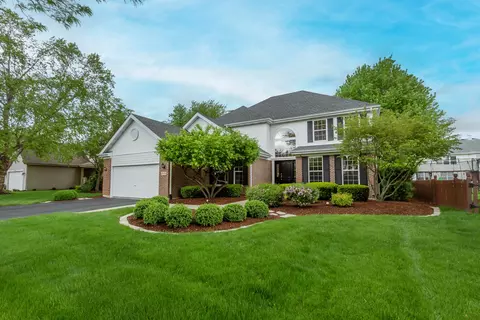 1533 Derby Ln, Bartlett, IL 60103 photo 2