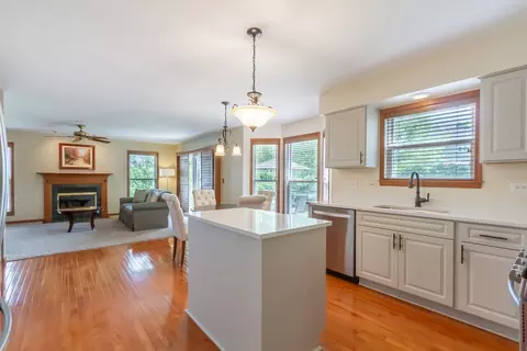 1533 Derby Ln, Bartlett, IL 60103 photo 9