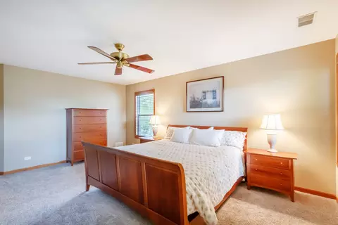 1533 Derby Ln, Bartlett, IL 60103 photo 19