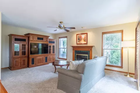 1533 Derby Ln, Bartlett, IL 60103 photo 15