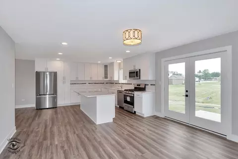 Kitchen - 26159 County Fair Dr, Monee, IL 60449 photo 4 of 4