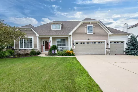 1974 W Broadsmore Ln, Round Lake, IL 60073